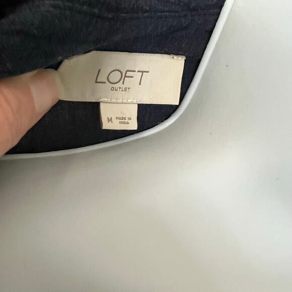 Ann Taylor LOFT Med Flannel, Long Sleeve Navy Blue V Neck Fall Top with pockets - Picture 3 of 5